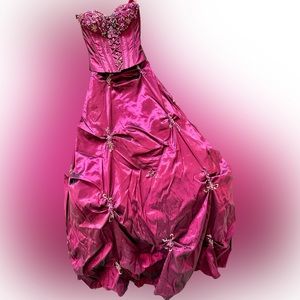 Party Time Formal Dress Size 4 GUC